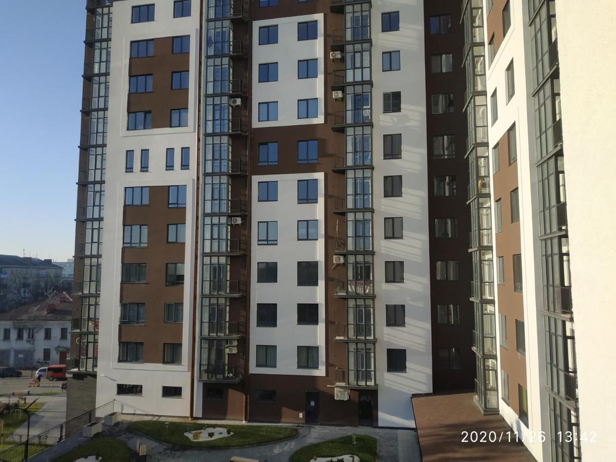 Дуже Файна Квартира В Самому Центрі!!!!Переконайся!! Apartment Rivne Luaran gambar